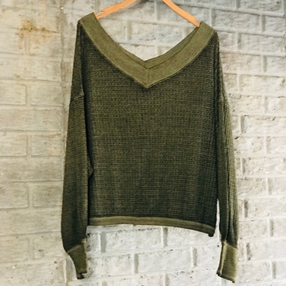FREE PEOPLE oversized wide V-neck crop top - Picture 4 of 8
